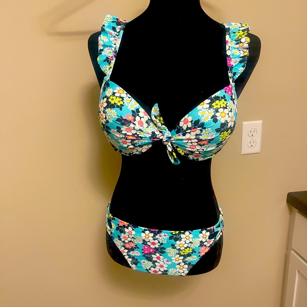 California Waves Bikini size L, NWOT - Picture 1 of 9